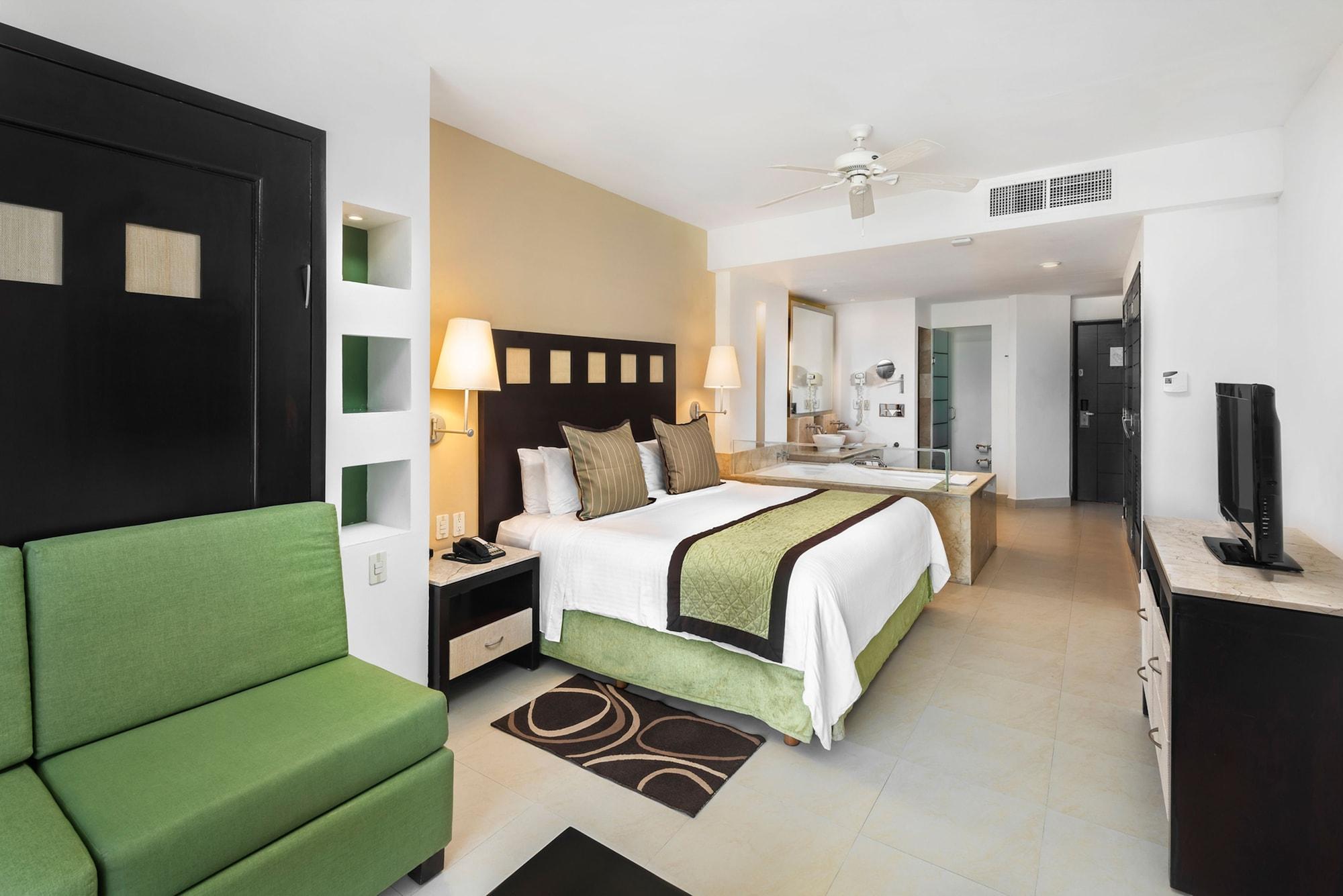 פוארטו מורלוס Hotel Marina El Cid Spa & Beach Resort מראה חיצוני תמונה