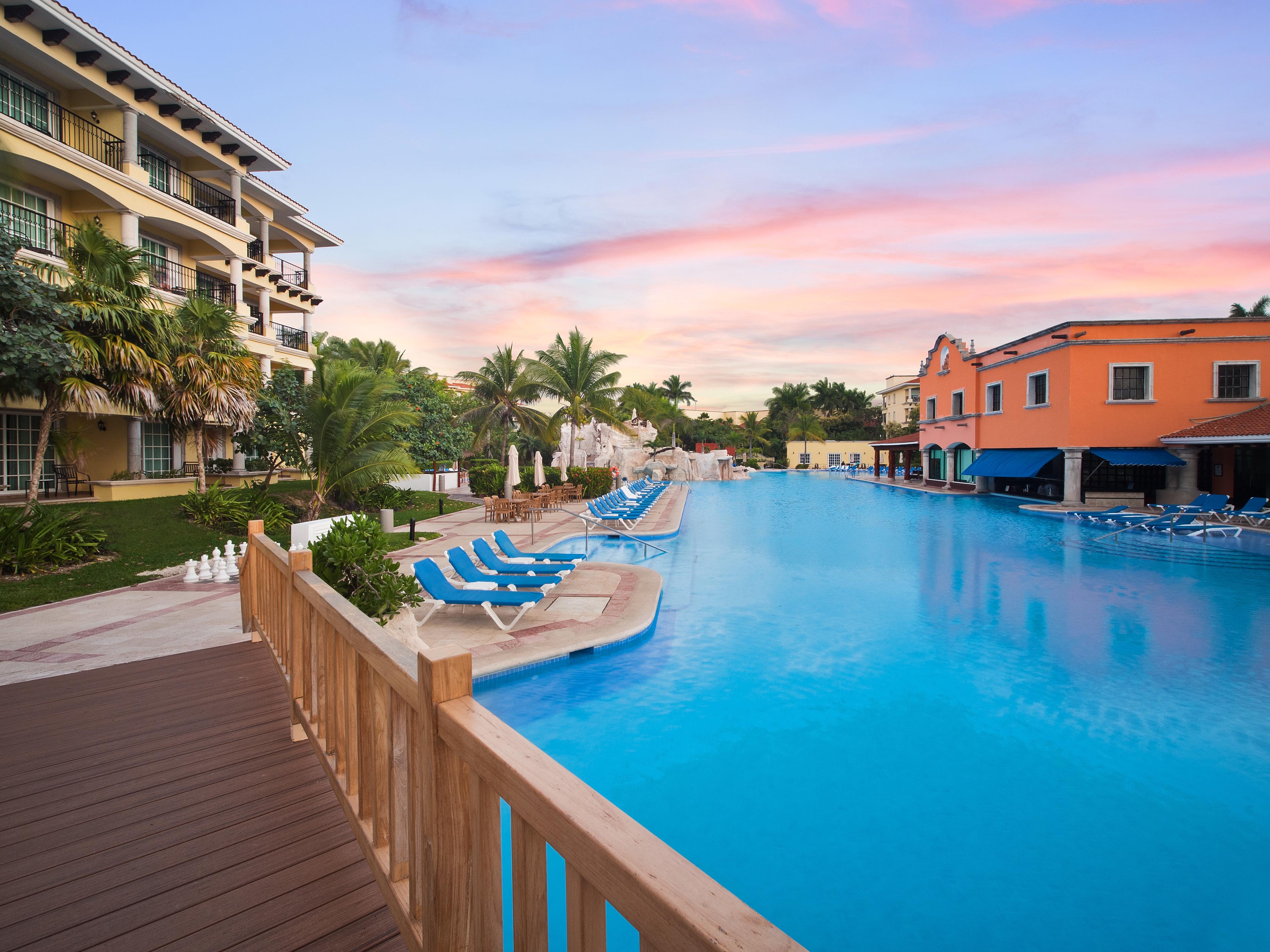 פוארטו מורלוס Hotel Marina El Cid Spa & Beach Resort מראה חיצוני תמונה