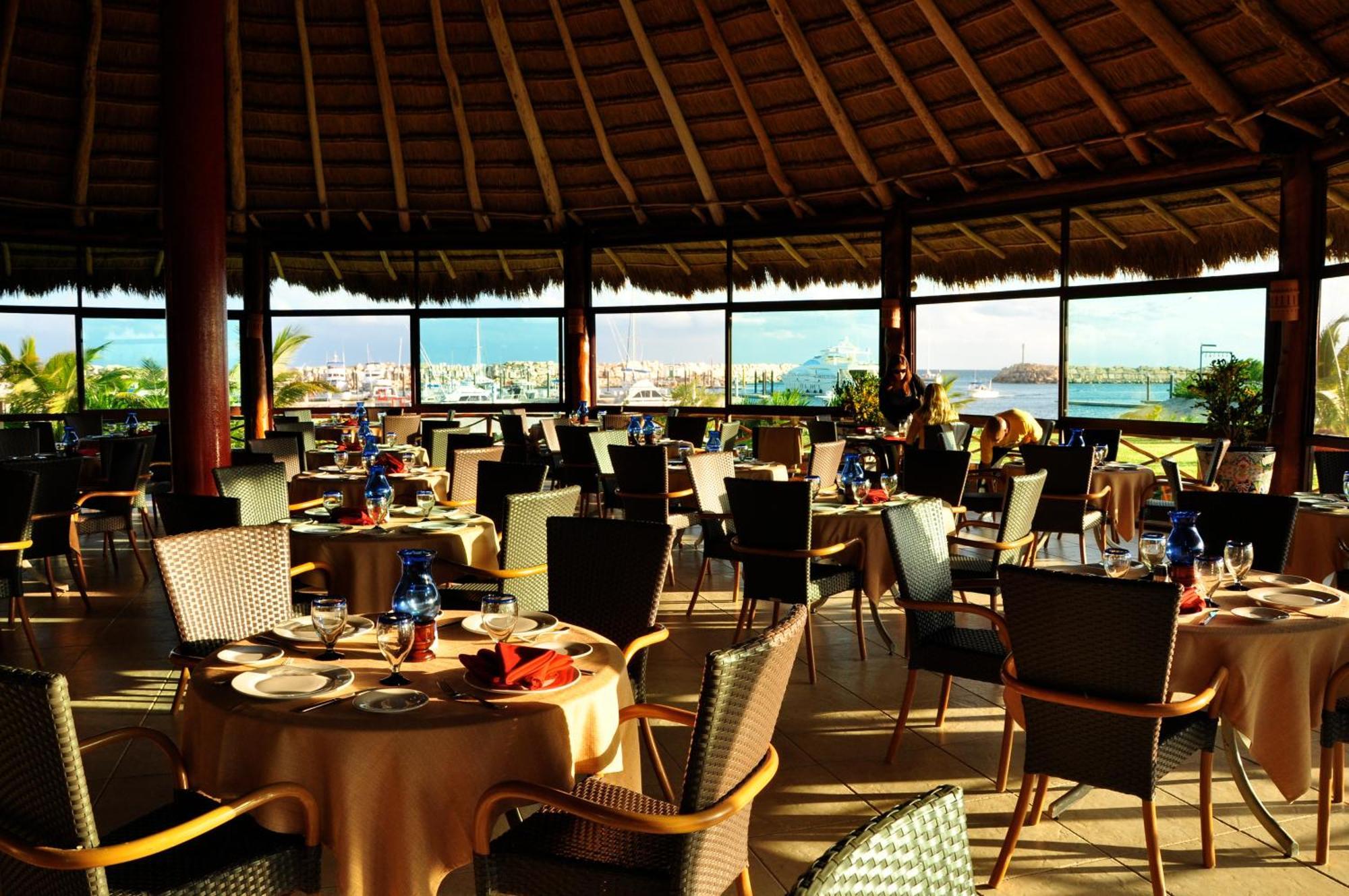 פוארטו מורלוס Hotel Marina El Cid Spa & Beach Resort מראה חיצוני תמונה