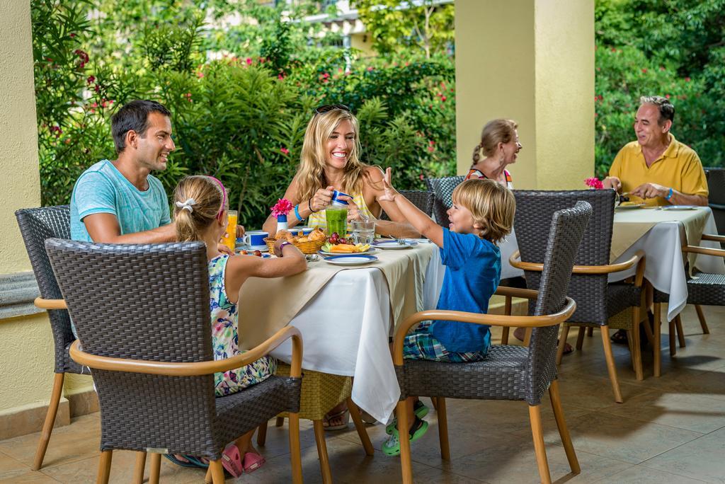 פוארטו מורלוס Hotel Marina El Cid Spa & Beach Resort מראה חיצוני תמונה