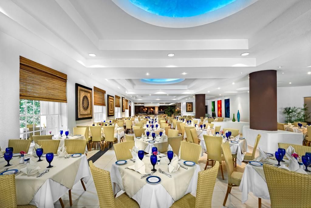 פוארטו מורלוס Hotel Marina El Cid Spa & Beach Resort מראה חיצוני תמונה